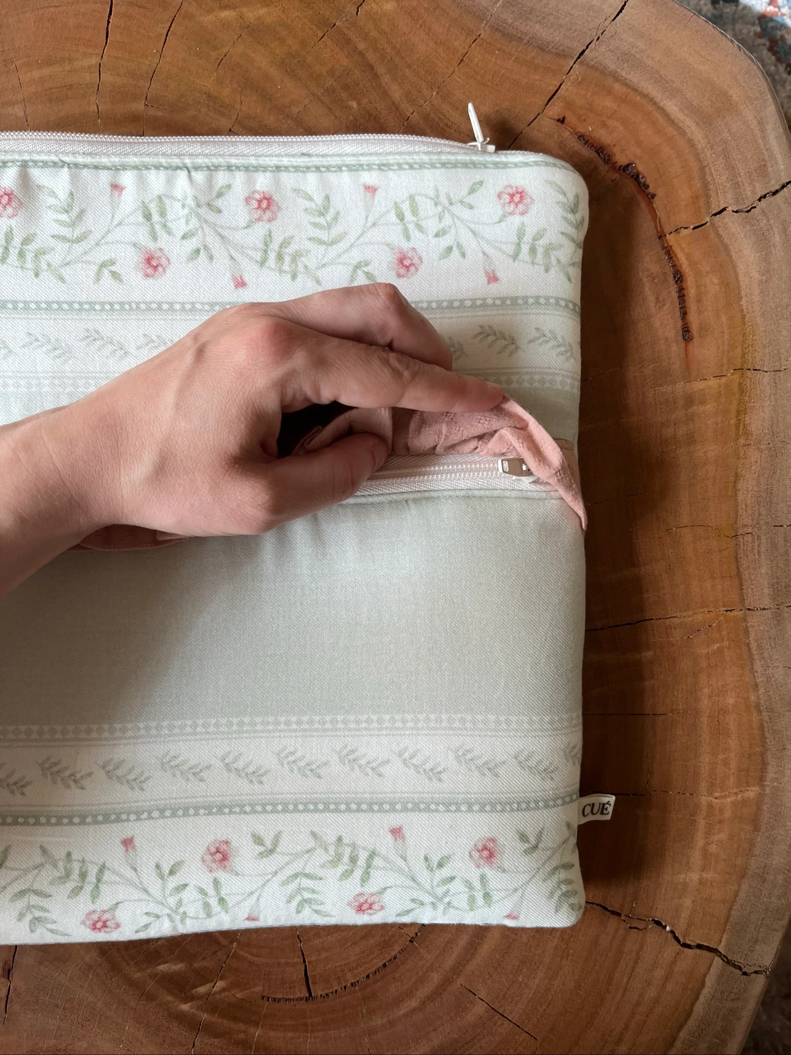 Handmade portable case – photo 2